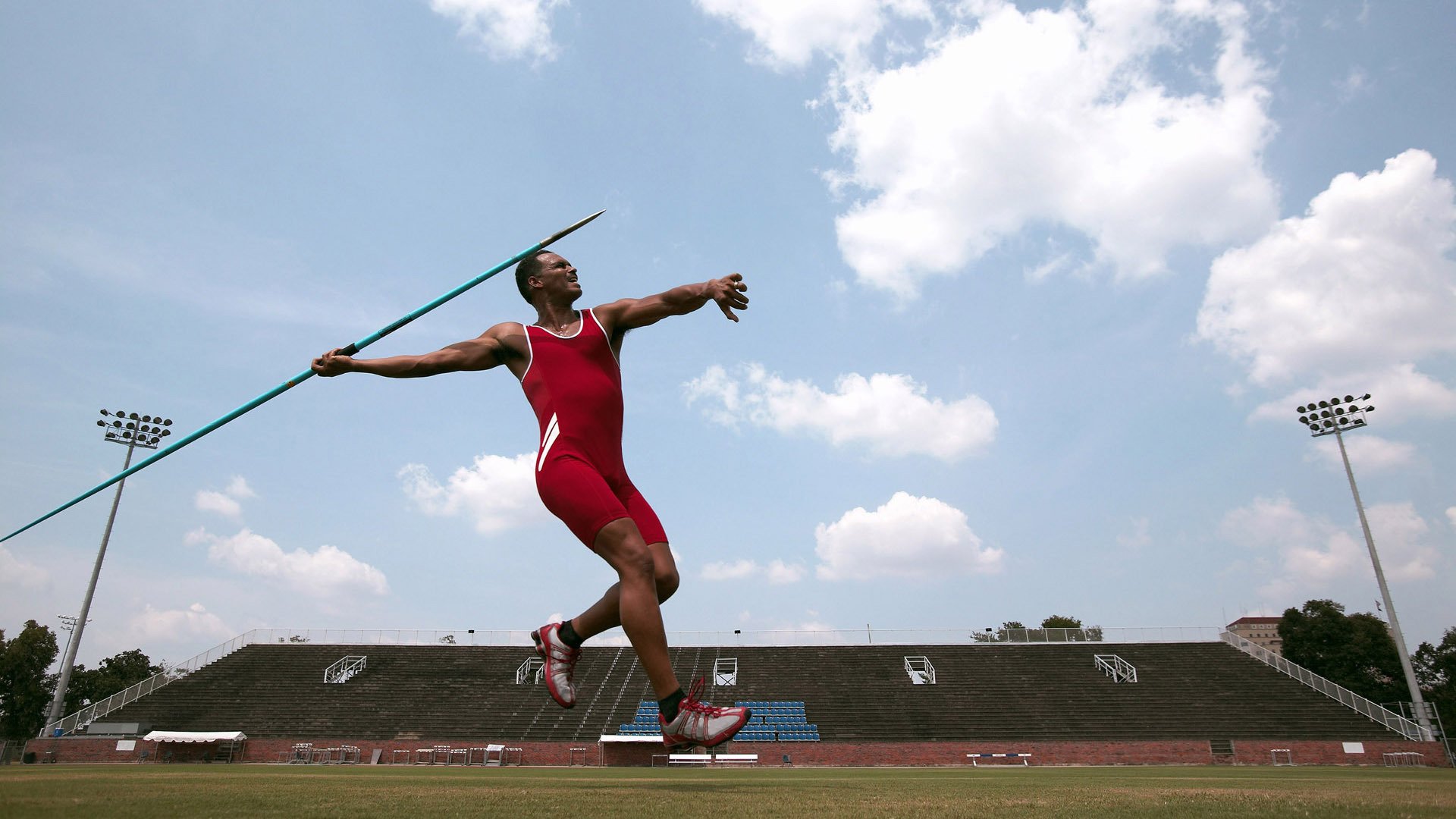 极限运动展演活动吸睛，年轻观众热衷参与，极限运动视频合集
